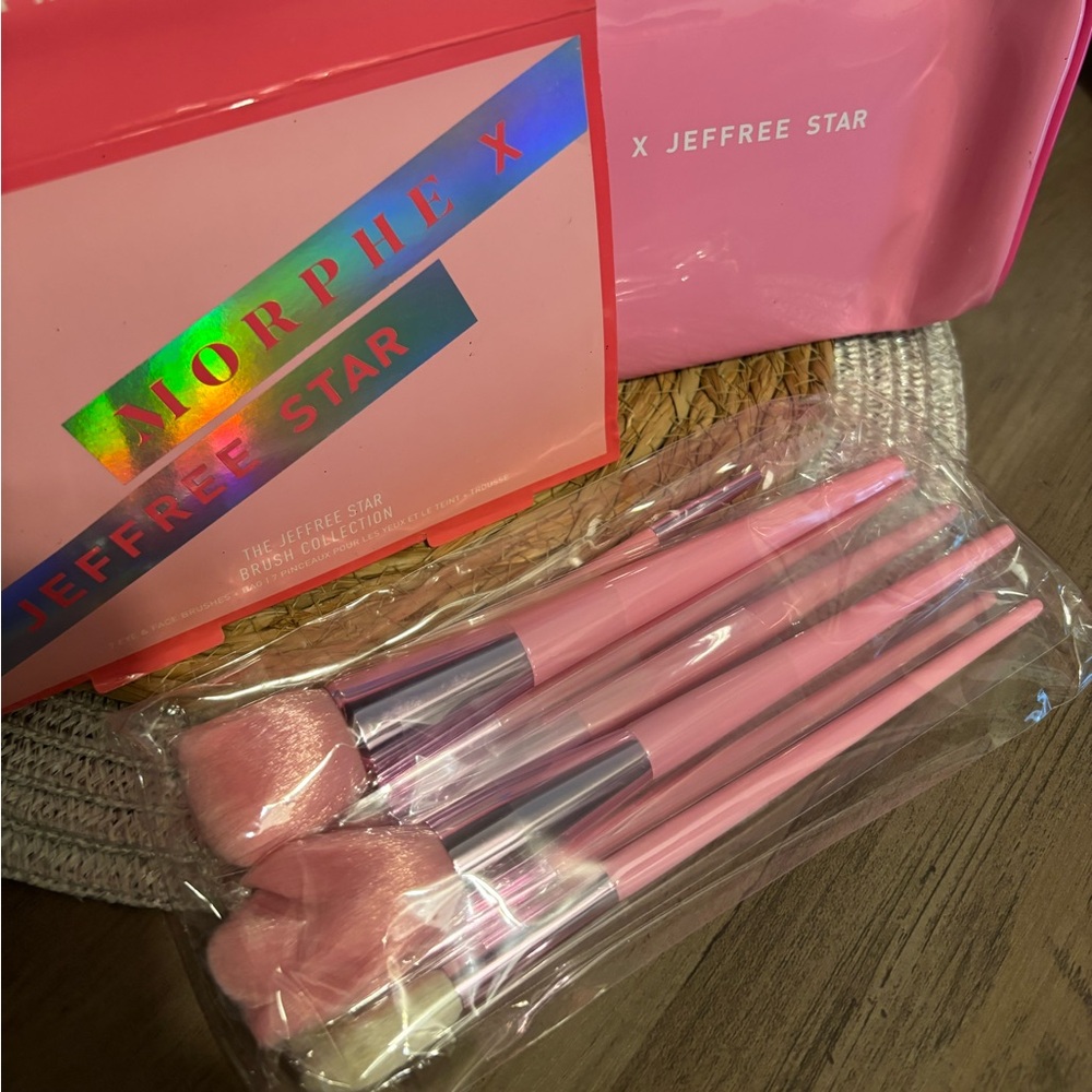 Morphe x Jeffree Star Pink Brush Set